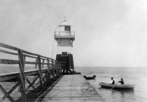 Olcott Lighthouse photo from the National Archives