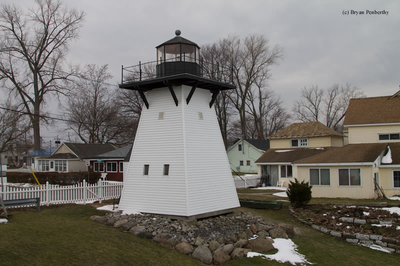 Photo of the Olcott Harbor (Replica) Lighthouse.