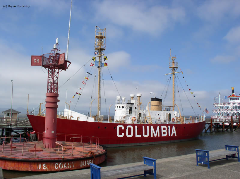 Photo of the Columbia Lightship (WLV-604).