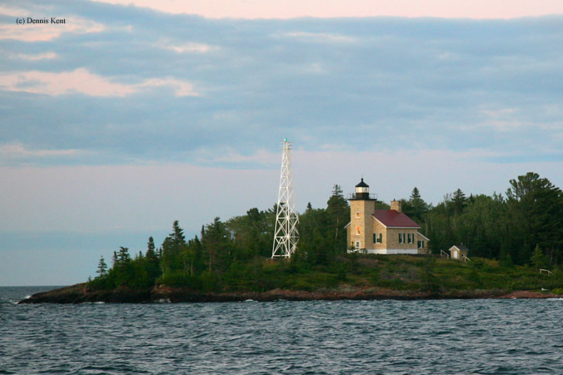 Photo of the Copper Harbor Lighthouse.