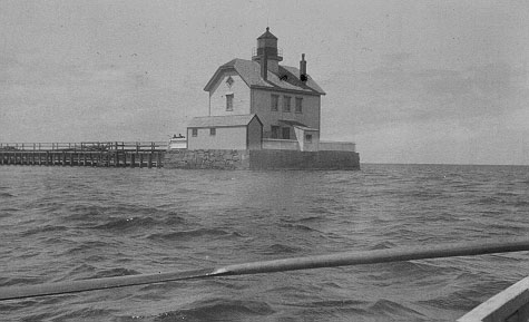 1828 Edgartwon Harbor Lighthouse