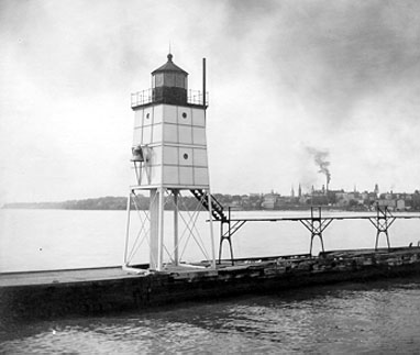 U.S. Coast Guard Archive Photo of the Racine Pierhead Lighthouse