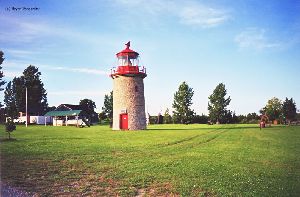 Distance shot of the lighthouse and park.
