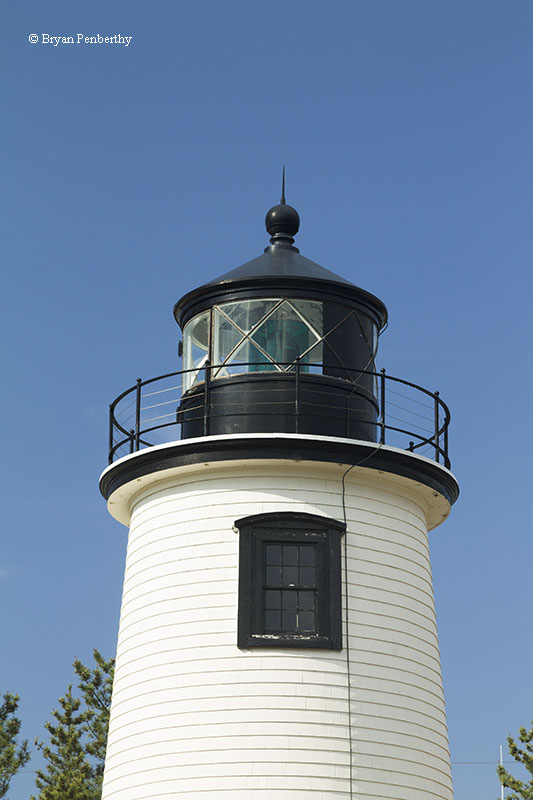 Photo of the Newburyport Harbor (Plum Island) Lighthouse.