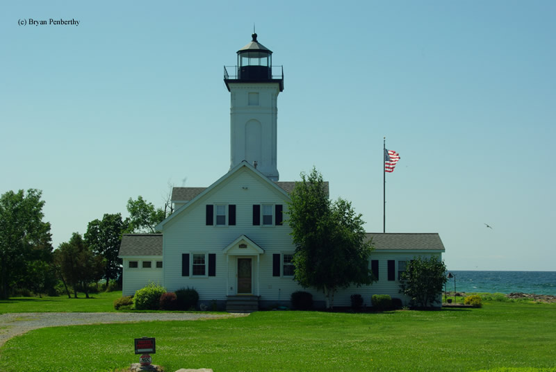 Photo of the Stony Point Lighthouse.