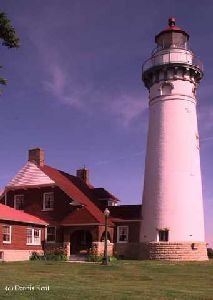 Nice shot of the lighthouse and attached quarters.