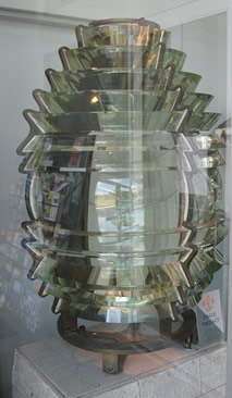 1857 fourth-order Fresnel lens